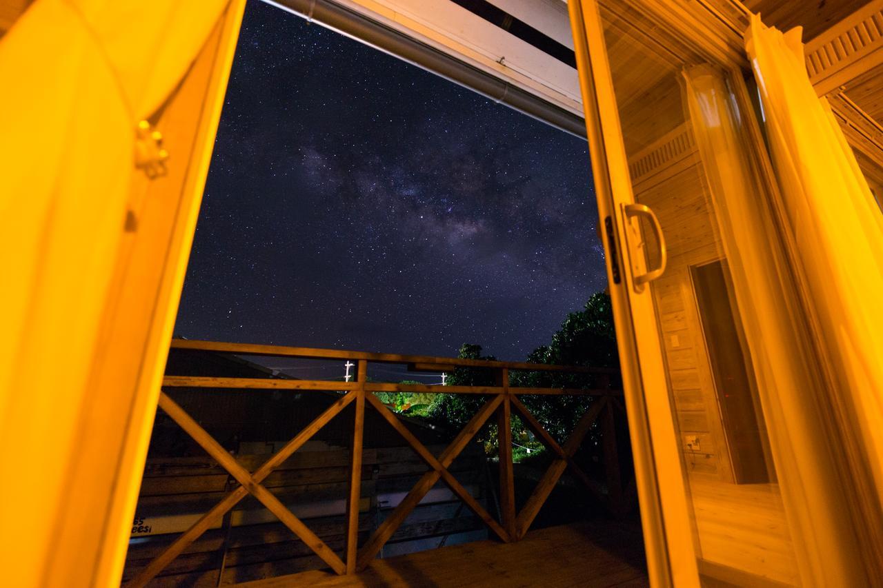 石垣島コテージakeeesi365 Ishigaki  Exterior foto